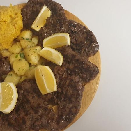 El Rocol Aparthotel Vezza d'Oglio Luaran gambar