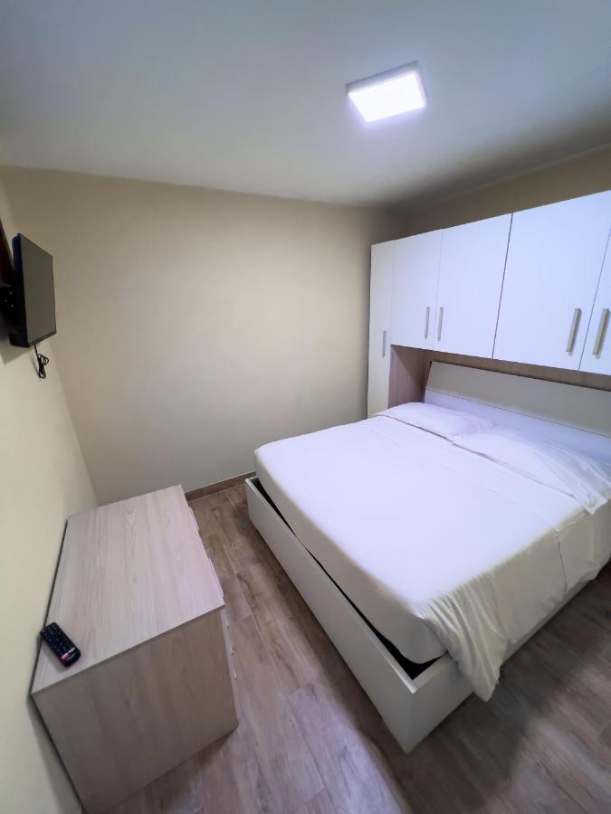 El Rocol Aparthotel Vezza d'Oglio Luaran gambar