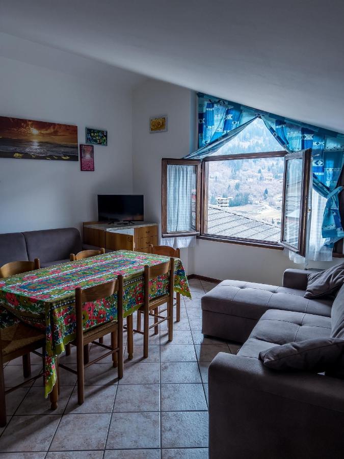 El Rocol Aparthotel Vezza d'Oglio Luaran gambar