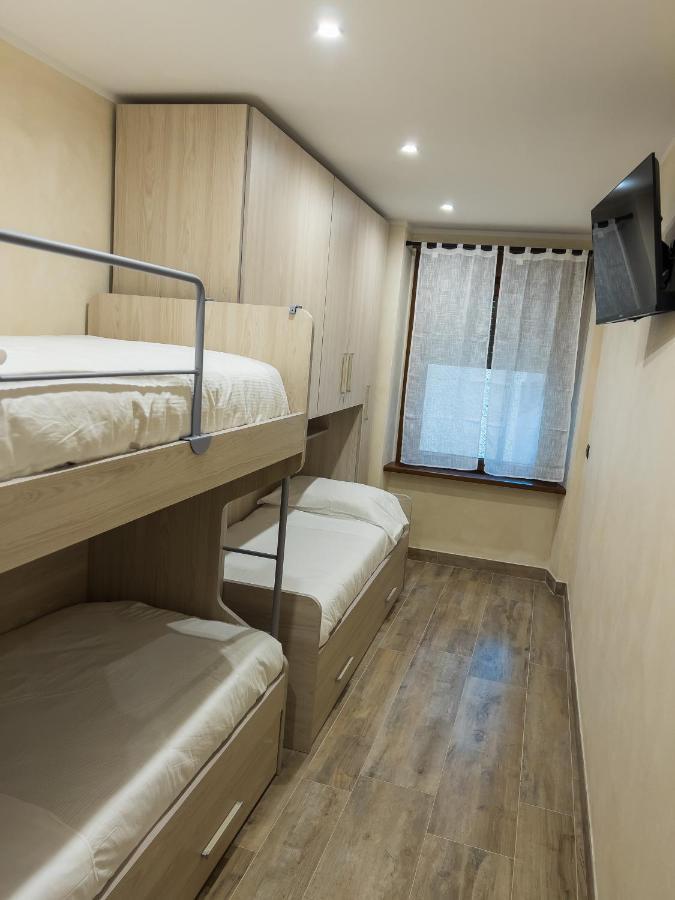 El Rocol Aparthotel Vezza d'Oglio Luaran gambar