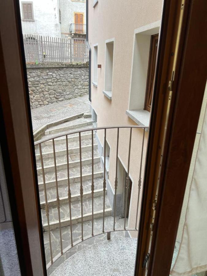 El Rocol Aparthotel Vezza d'Oglio Luaran gambar